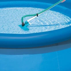 Kit D'entretien De Piscines épuisette + Balai Intex -Magasin Mobilier kit entretien piscines epuisette balai intex 3