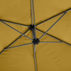 Parasol Décentré Rond Manoa Jaune Moutarde Hespéride -Magasin Mobilier parasol decentre rond manoa jaune moutarde hesperide 2